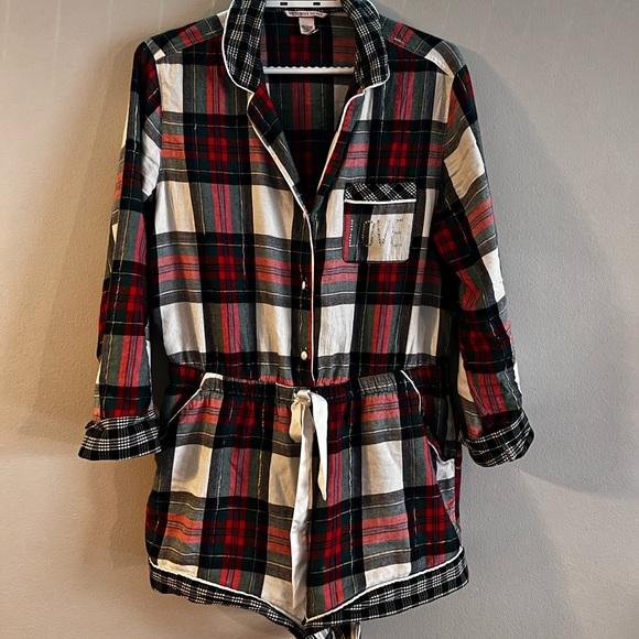 Victoria’s Secret pajamas - Picture 3 of 3